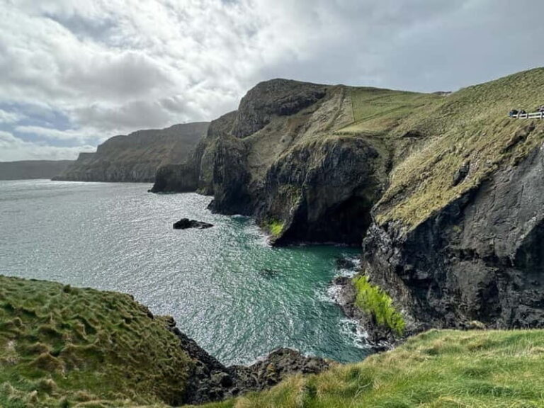 Carrick A Rede Ropebridge & Giants Causeway Private Tour - The Iconic Carrick A Rede Ropebridge