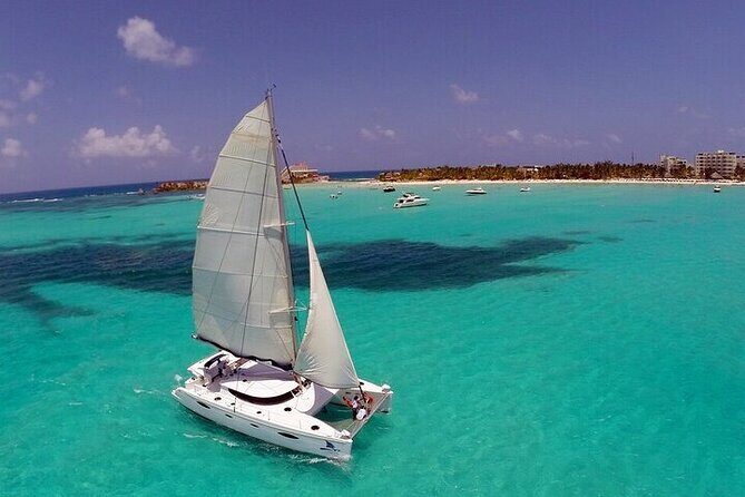 Catamaran Isla Mujeres Drinks and Lunch Party - Who Should Book This Tour?