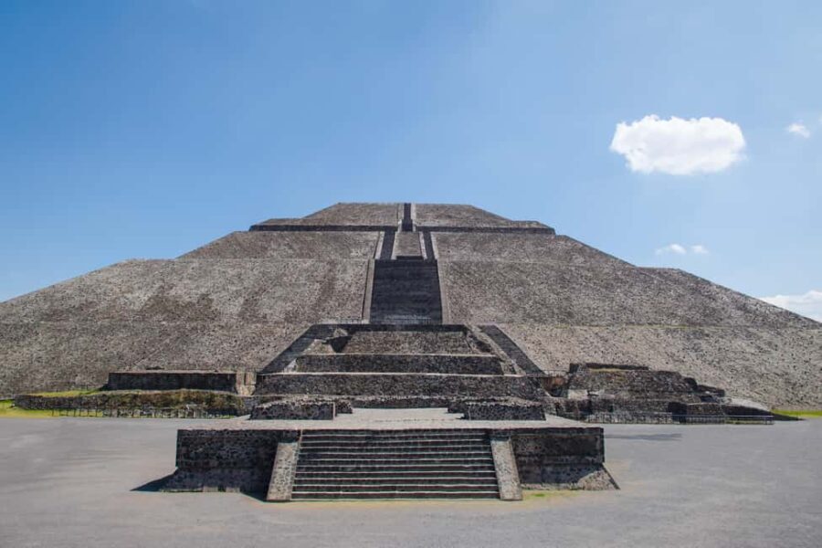 CDMX: Teotihuacan, Tlatelolco and Guadalupe Tour - Detailed Breakdown of the Itinerary