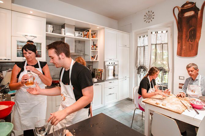 Cesarine: Cooking Class with tasting at Local's Home in Milan - Why Our Reviewers Loved It