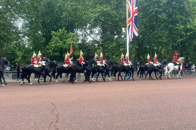 Changing Of The Guard Private Black Cab Tour with Hotel Pick Up - Final Thoughts