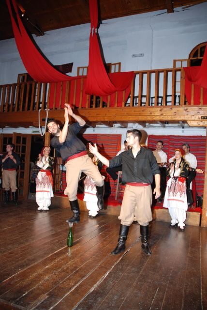 Chania & Rethymno:Cretan Folklore Night Buffet at Argyroupol - The Flow of the Day: An In-Depth Look