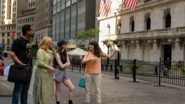 Charging Bull, Wall Street, 911 Memorial + One World Tickets - A Closer Look at the Tour Experience