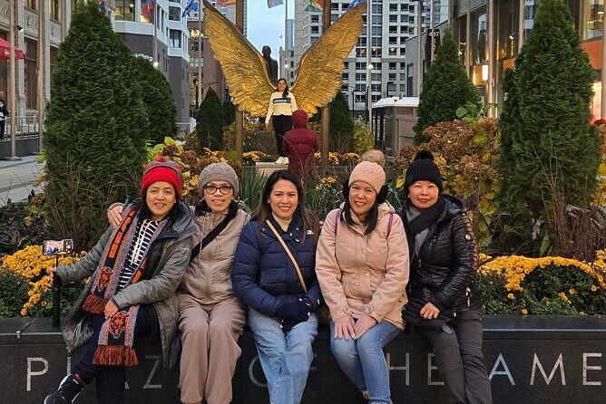 Chicago City's Iconic Sights and Suburb Gems Tour - Exploring the Itinerary