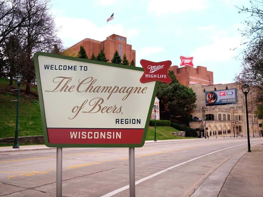 Chicago:Milwaukee City Highlights Day Trip with Brewery Tour - FAQs