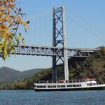 Circle Line: 4-hr Fall Foliage Oktoberfest Hudson River Cruise - The Oktoberfest Experience Onboard