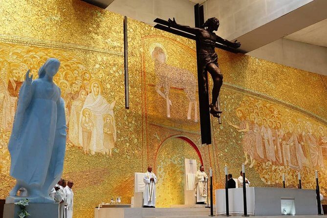 City Tour procession of candles, Fatima night - The Itinerary in Detail