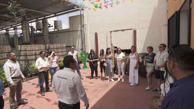 Classic Tequila Route Tour from Guadalajara and cantaritos el GÜERO!!! - What Travelers Say About This Tour