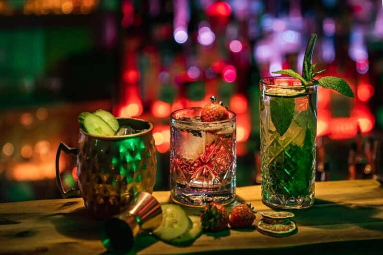 Cologne: Gin Tasting at The Bär with Welcome Cocktail - Practical Details