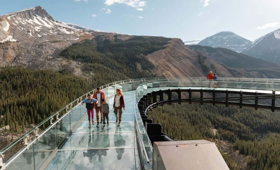 Columbia Icefield Adventure, Bow Lake & Peyto Lake Tour - Exploring the Scenic Wonders of the Canadian Rockies