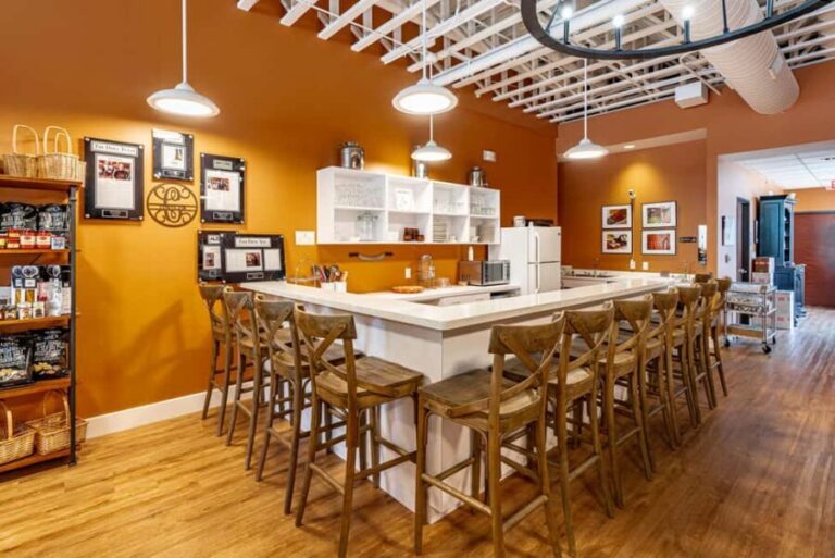 Con' Olio Olive Oil & Balsamic Vinegar Tasting Experience - Who Will Love This Experience?