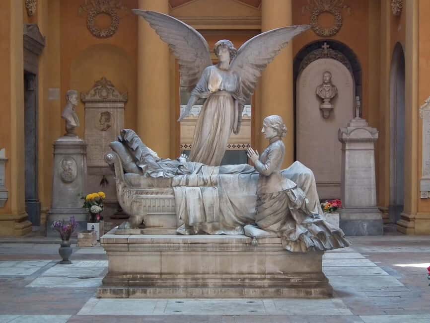 "Corrispondenze d'amorosi sensi" (Correspondences of Loving Senses): guided visit to the Certosa di Bologna - Deep Dive into the Highlights