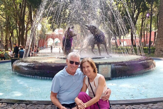 Coyoacan Icons Tour: Explore Trotsky, Frida, and Folk Culture - The Frida Kahlo Museum: An Intimate Artistic Sanctuary