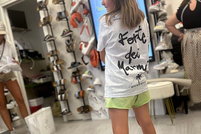 Create the sneaker of your dreams in Forte Dei Marmi - Practical details and tips