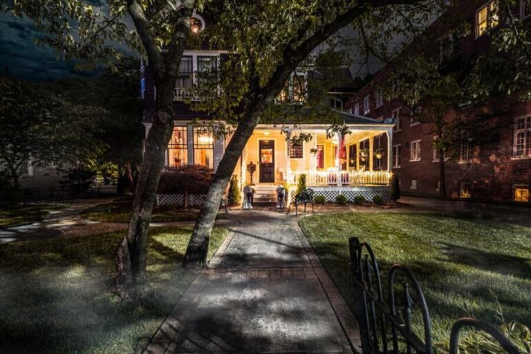 Curses & Corsets: Charlotte's Candlelight Ghost Tours - What We Love About This Ghost Tour