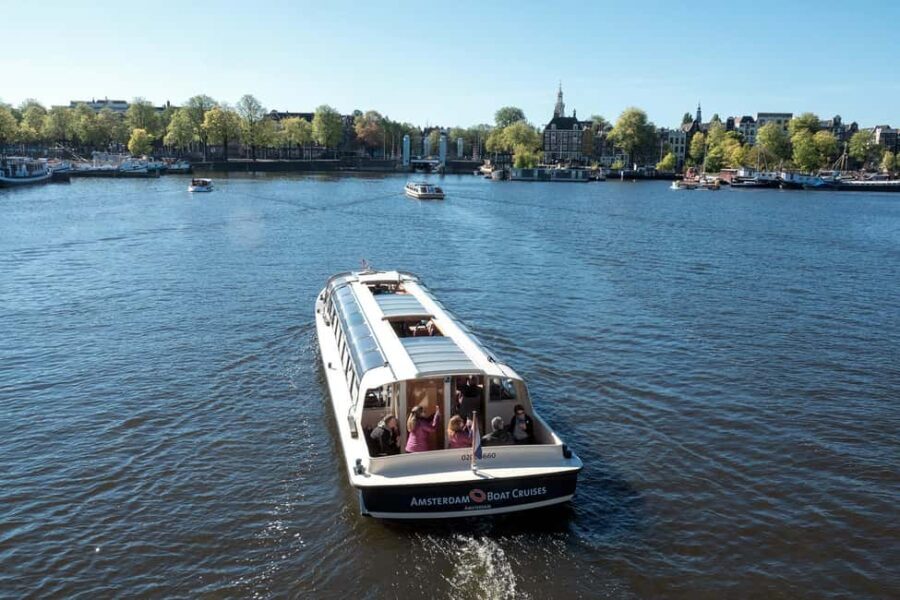 Discover Amsterdam: 75-Minute Luxury Cruise with Commentary - Why This Tour Works