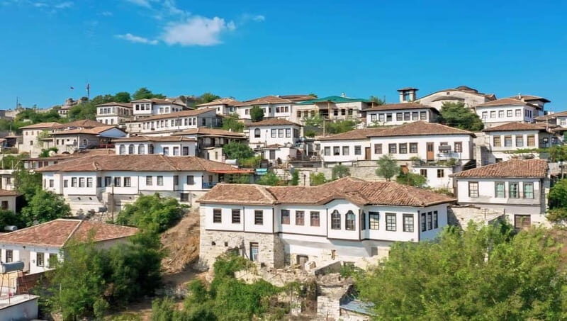 "Discover Berat: Explore By Walking" - Itinerary Breakdown: What to Expect
