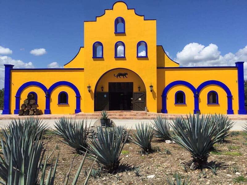 Discover the essence of playa del carmen: tequilera, jewelry and 5th avenue. - In-Depth Breakdown of the Itinerary