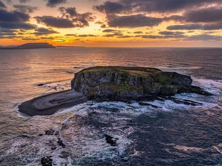 Donegal: Highlands Tour with Glenveagh Castle - Transportation and Group Size