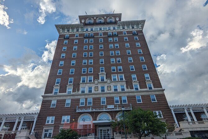 Downtown Asheville Historian-Guided Tour - Who Should Book This Tour?