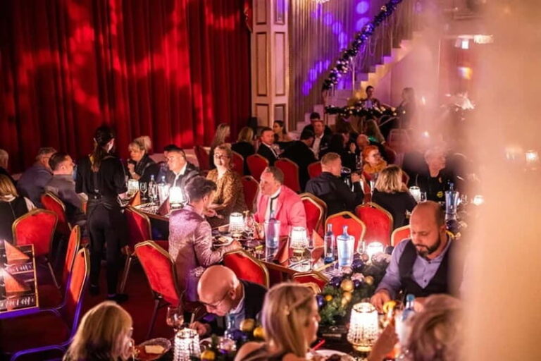 Dresden: Entrance Ticket for Travesty Revue Show - Practical Details and Tips