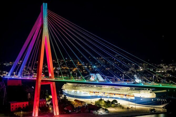 Dubrovnik Night Tour: Lights, Legends & Stunning Views - Transportation, Duration, and Group Size