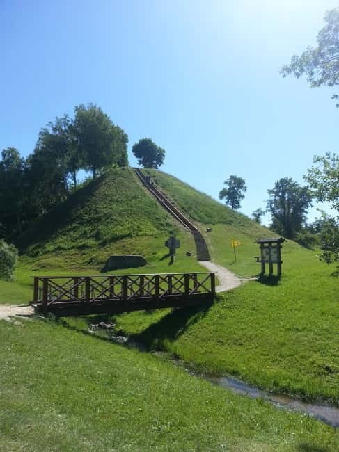 Dzukija National Park and Grutas Park: Full-Day Tour - Exploring Dzukija National Park: Nature and Culture Combined  