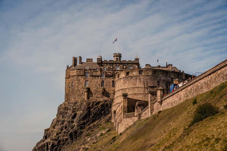Edinburgh Castle Tickets & Tour - Scottish Guide In a Kilt - What the Tour Includes