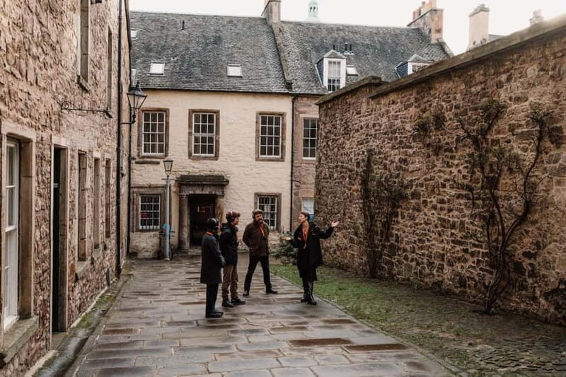 Edinburgh: Multi-Sensory Old Town Historical Walking Tour - A Walk Through Edinburgh’s Historic Heart