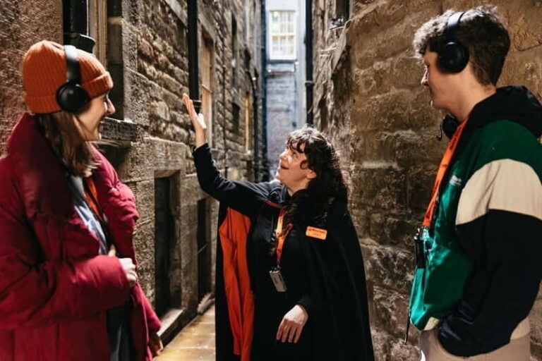 Edinburgh: Underground Vaults Evening Ghost Tour with Whisky - What’s Included and Practical Details