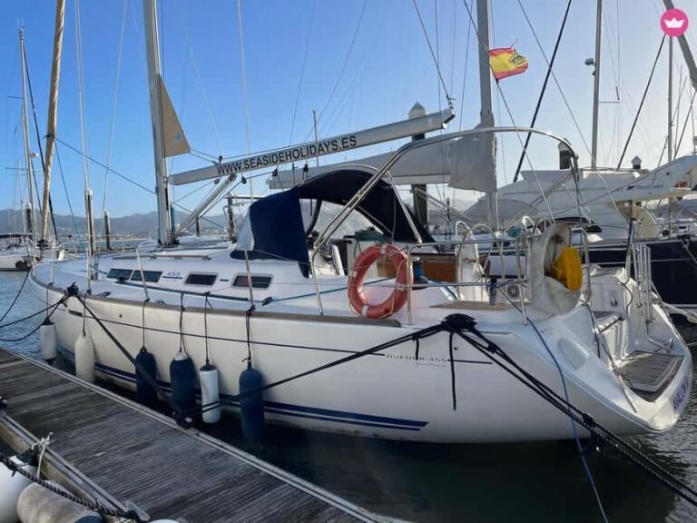 Embark on an adventure through Baiona Bay and the Cíes Islands! - Exploring Galicia by Boat: Why It Matters