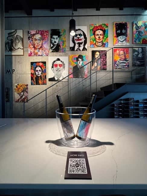 Entrance to the Roots Gallery + 1 glass of wine with snacks + 1 fine art print - An In-Depth Look at the Roots Gallery Tour