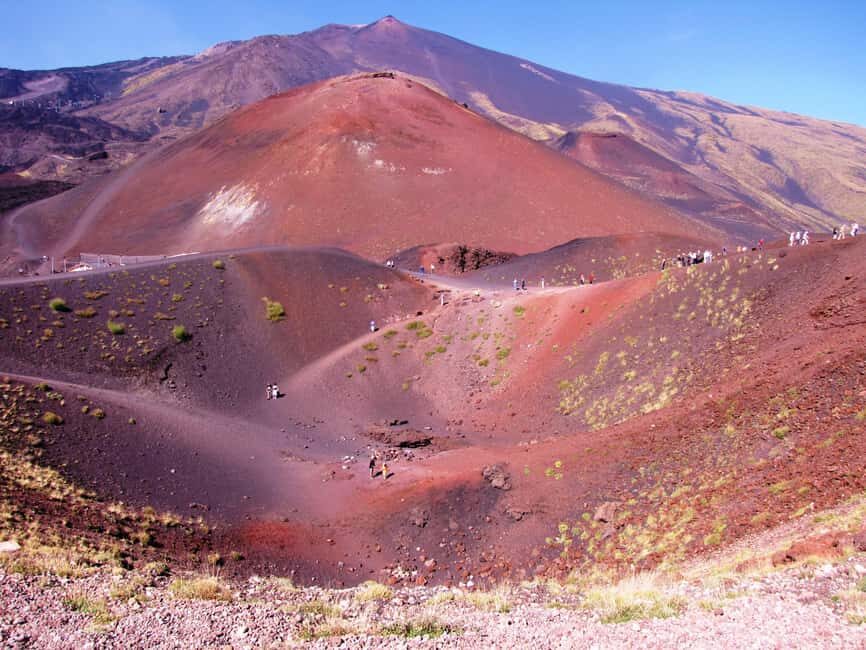 Etna by Panoramic Bus, Audioguide 9 languages, from Catania - The Experience on the Bus