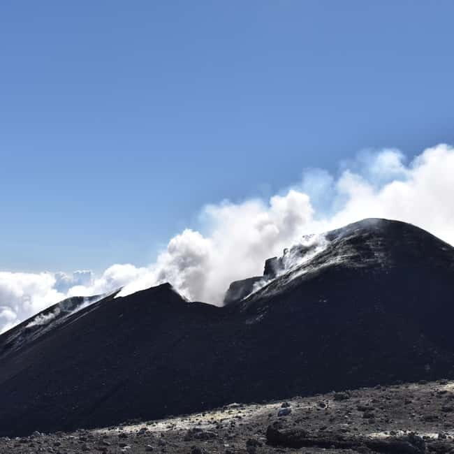 ETNA VOLCANO: Escursione sui crateri sommitali con bus 4x4 - The Itinerary Breakdown