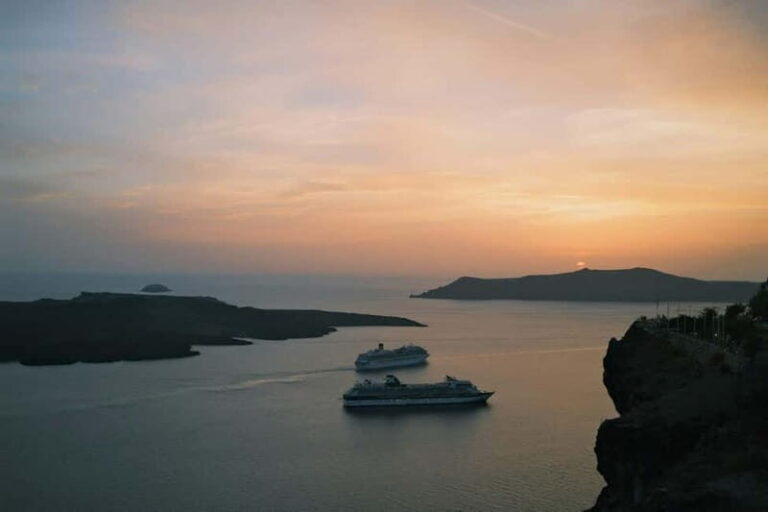 Experience the Best of Santorini Island - A Well-Balanced Itinerary