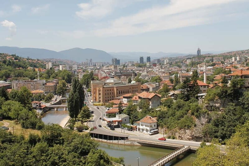 Experience the Soul of Sarajevo: A Walking Tour Through Time - The Value of Expert Local Guides