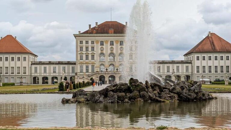Explore Nymphenburg Palace with an Architect & Guide - The Experience from a Reviewers Perspective