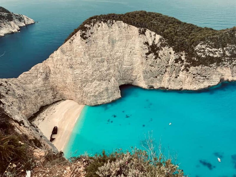 Famous Zakynthos shipwreck -daily cruise - The Atmosphere and Extras