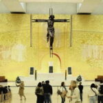 Fátima + Batalha Tour  Culture and History Departing from Porto - Transportation and Group Dynamics