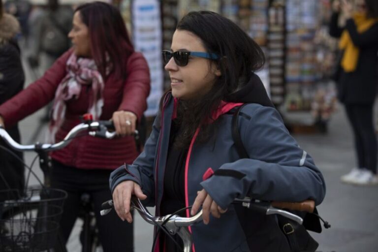 Florence: Guided Tour by E-Bike with Gelato & optional Lunch - The Itinerary: What You Can Expect