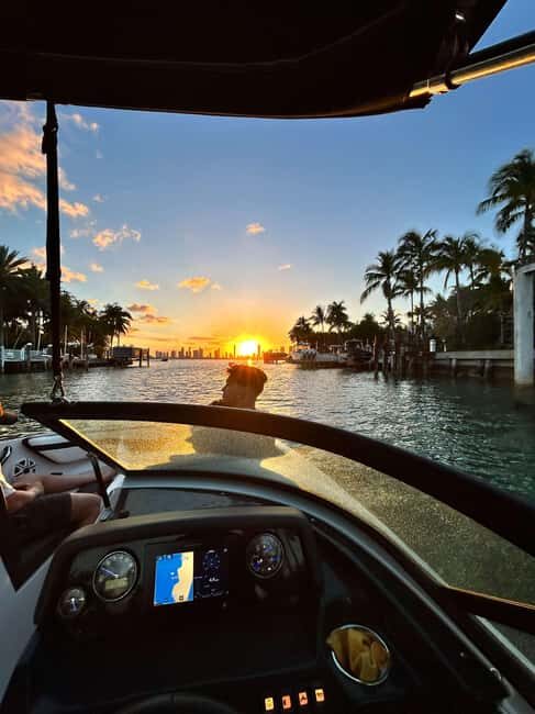 Fort Lauderdale: Sunset Boat Tour with "French Appetizer" - Who Will Love This Experience?