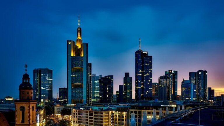 Frankfurt: Private Walking Tour with a Local - Authenticity and Depth