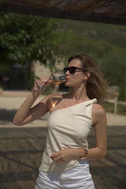 From Alicante: 2 Premium Wine Tastings and Tapas - Who Will Love This Tour?