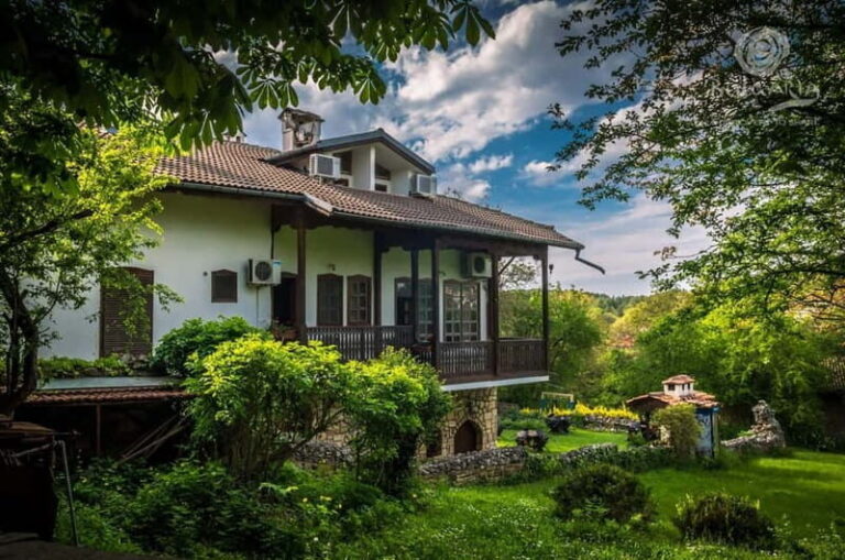 From Bucharest: Private Tour to Veliko Tarnovo and Arbanasi - The Itinerary in Detail