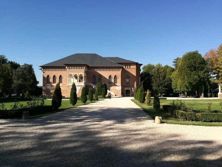 From Bucharest: Snagov Monastery & Mogosoaia Palace day tour - Who Will Love This Tour?