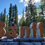 From Calgary to Banff: Day Trip with Wolfdog Sanctuary Visit - Canmore: A Charming Lunch Stop and Artistic Vibe