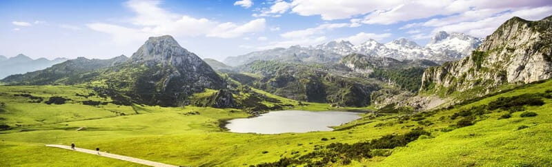 From Cangas de Onis: Covadonga Lakes Guided Day Trip - Who Should Consider This Tour?