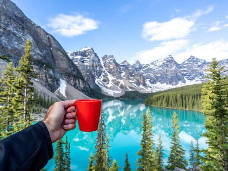 From Canmore/ Banff: Sunrise Moraine Lake and Lake Louise - Good To Know