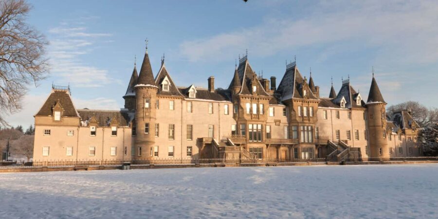 From Edinburgh: 1-Day Outlander Experience with Attractions - Who is this tour best suited for?