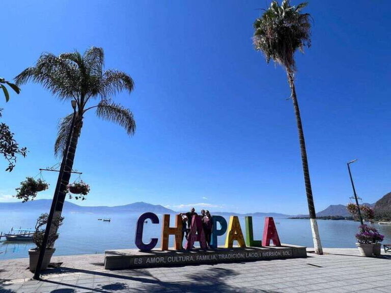 From Guadalajara: Enchanting Lake Chapala & Ajijic Day Trip - In-Depth Review of the Lake Chapala & Ajijic Day Trip